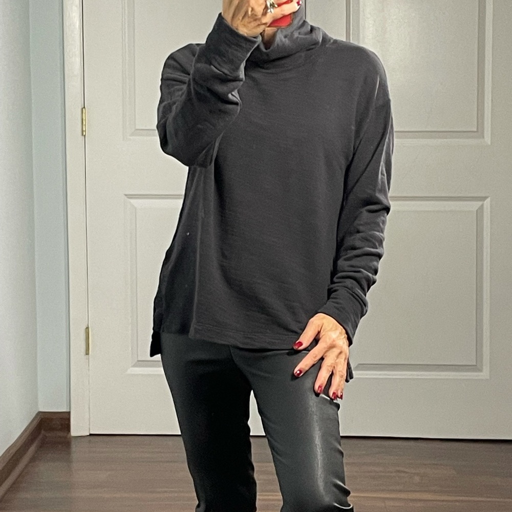 J Crew carbon Gray Vintage Fleece Turtle Neck Sweatshirt size XS